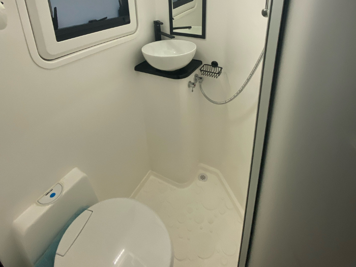 Modern_one_piece_moulded_bathroom