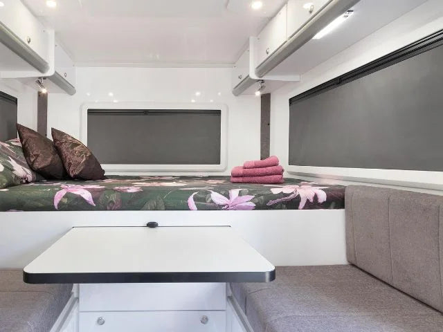 foldable-dining-motorhome-interior-aav-4x4-1