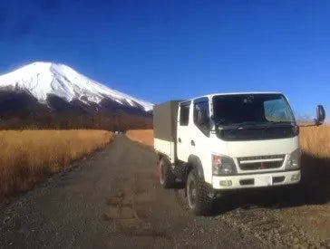 A Narrow Cab Fuso 4x4 Canter