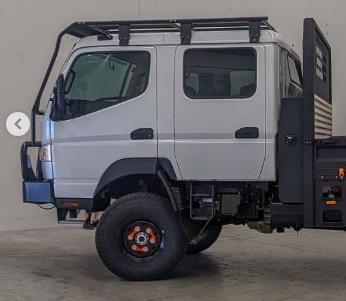 Fuso FGB71/FG84 Dc Alloy Scrub Bar/Roof Pod With Wind Deflector Kit