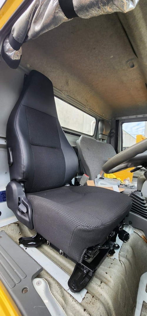 Drivers Suspension seat for FG 637-649 fitted