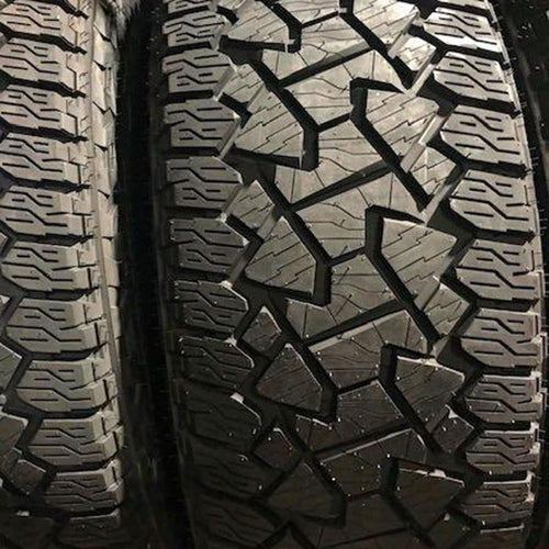 SSW 6 Stud (072) F/IZ Wheel + Gladiator At'S 37X13.5 R17 135Q