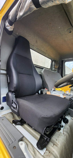 Suspension seat for FG 637-649 fitted