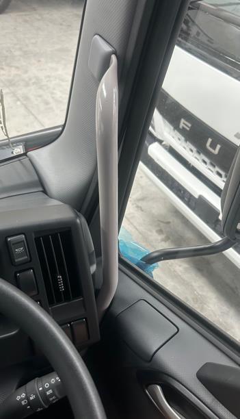 Isuzu NPS 2008+ Extended Grab Handle Fitted