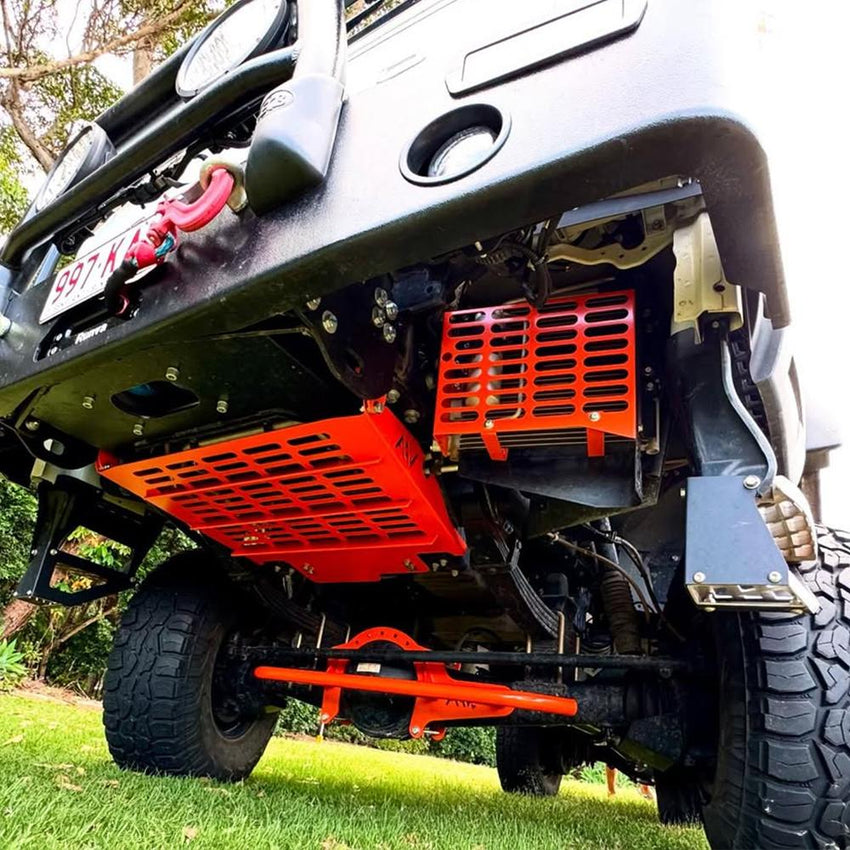 Fuso FGB71 Air Conditioning Condenser Guard Kit