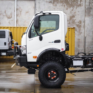 Hino 817 Winch Compatible Bull Bar Fitted With Low Beam Headlights Fitted