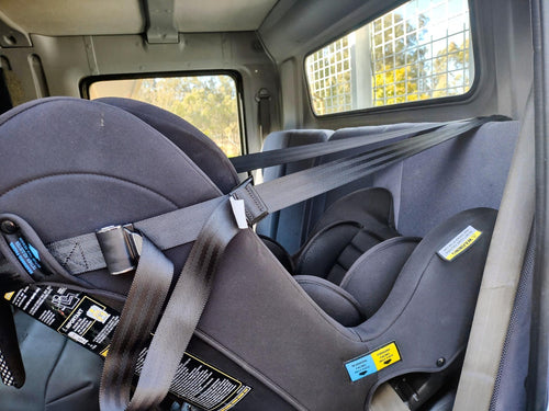 Fuso Dc Child Seat Belt Restraints Fitted