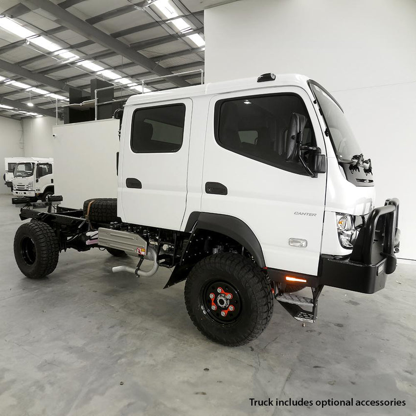 AAV4X4 New Fuso FGB71 4X4 Crew Cab Chassis 6500Gvm-37"MT