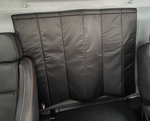 GXO Insulated Crawl Through Shade -Small