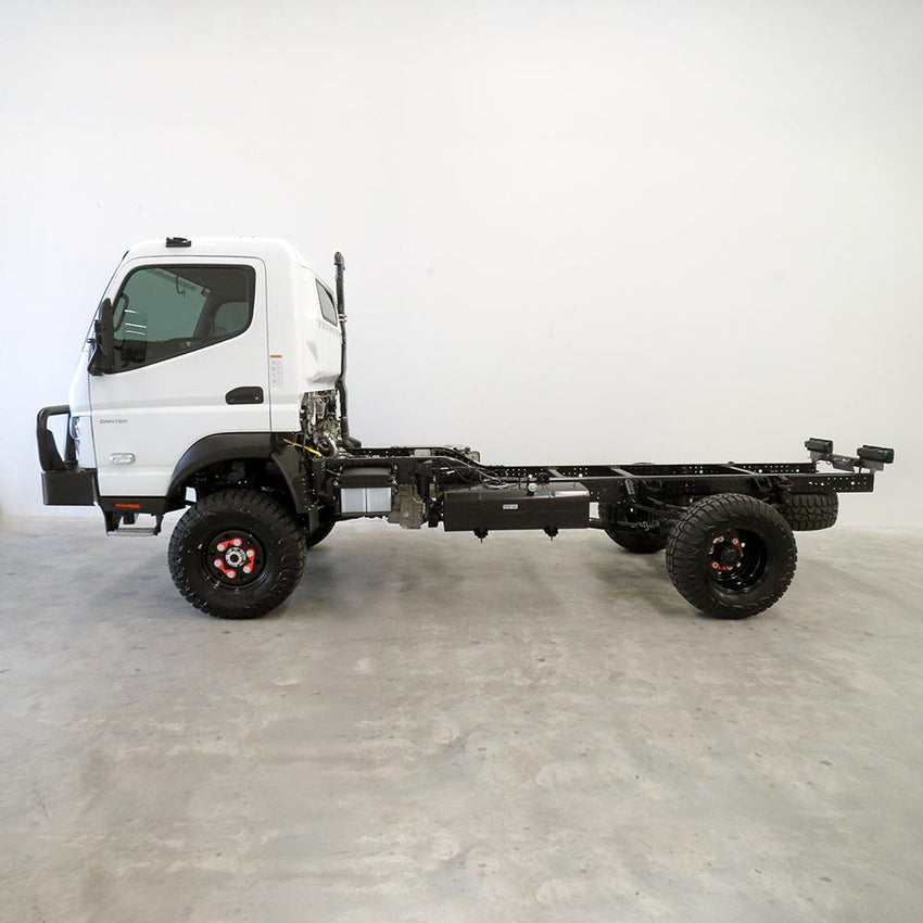 AAV4X4 New Fuso 2026 E6 FGB71 4X4 Single Cab Chassis 6500Gvm 37" Xplora