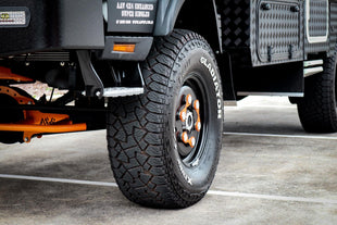 SSW 5 Stud Fuso Wheel + Gladiator At'S 37X13.5R17 135Q