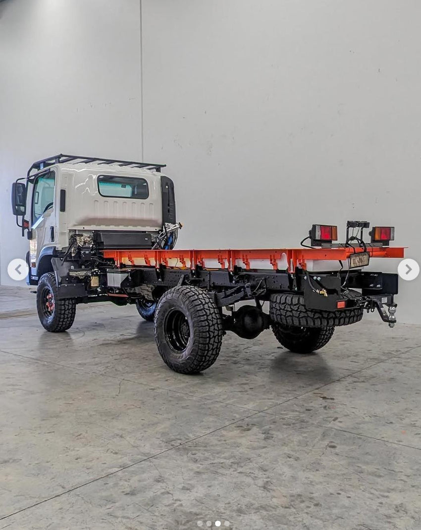 Isuzu NPS 2016+ Sc Kinetic Sub Frame Diesel 240 Lts+Water 290 Lts
