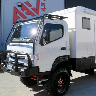 Fuso FGB71/FG84 Sc Alloy Scrub Bar/Roof Pod With Wind Deflector Kit