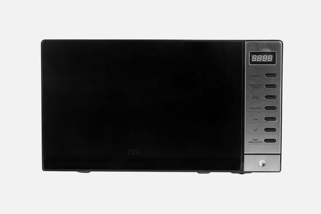 Gxo Microwave 20Lt/ 700W Black Fitted